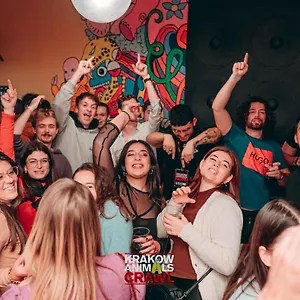  Albergue Let's Rock Party Hostel! Age Limit From 18 Until 40!